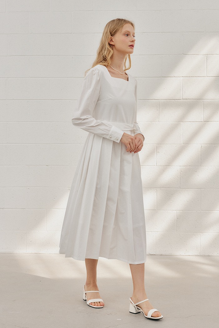 PLEATED SQUARE ONEPIECE_WHITE